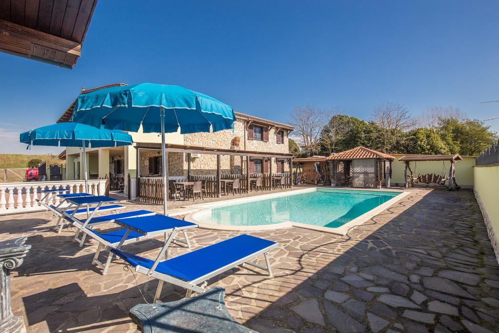 Villa Gengi Ardea Bagian luar foto